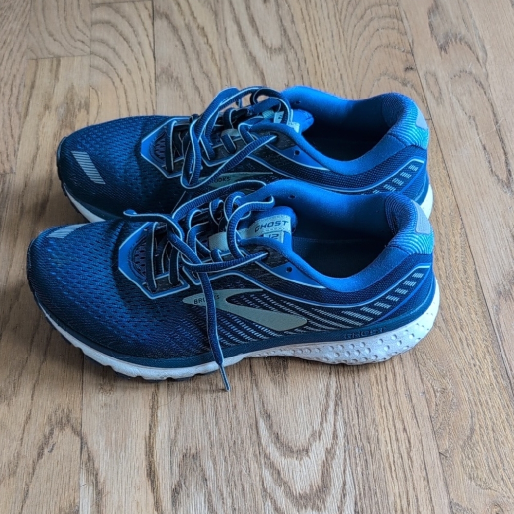 Women's Brooks Ghost 12 Athletic Shoes